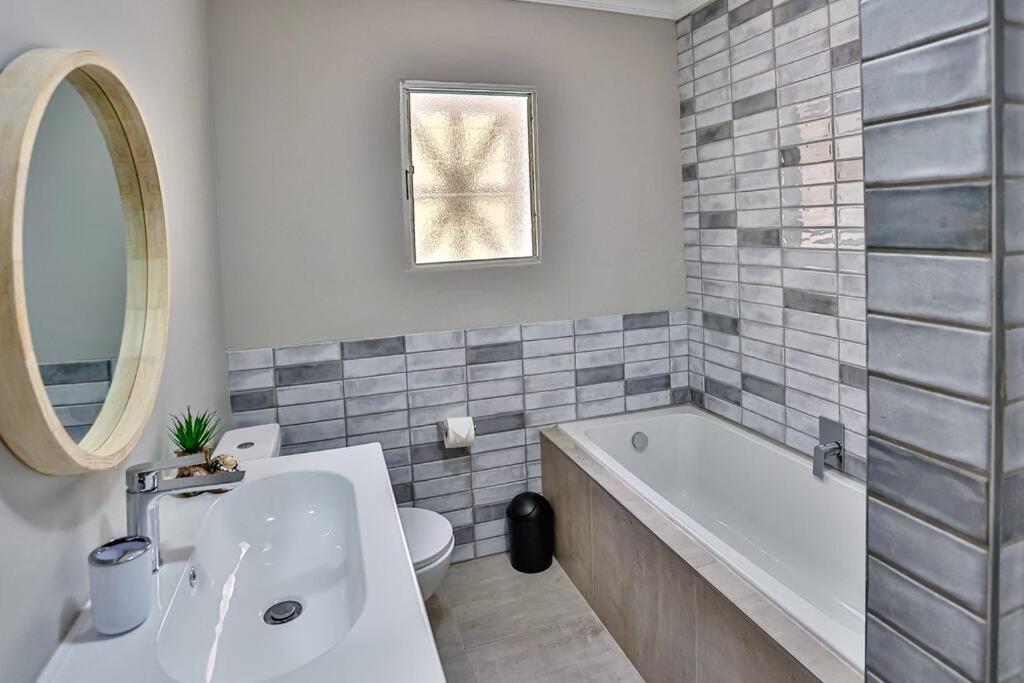 Large Sea View, Walk To Eateries, Loadshed Free Leilighet Ballito Eksteriør bilde